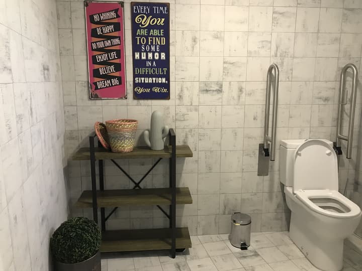 Royal Beach Hostel & Suites
