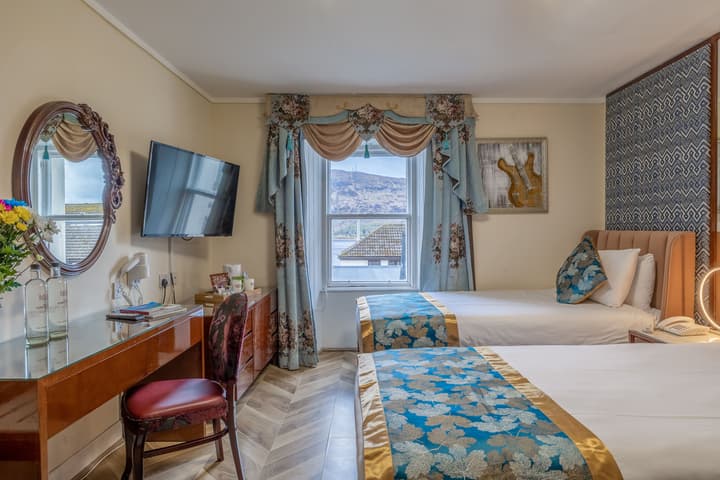 Muthu Fort William Hotel