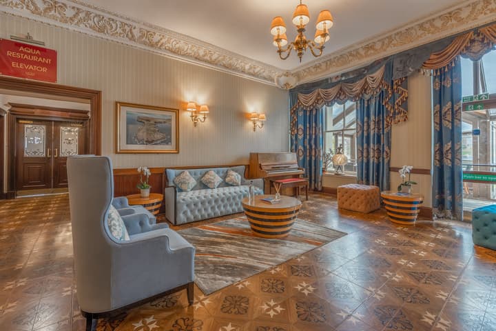 Muthu Fort William Hotel