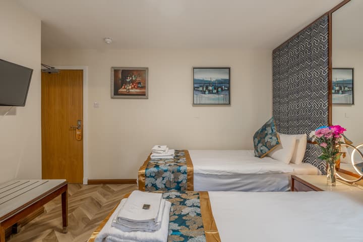 Muthu Fort William Hotel