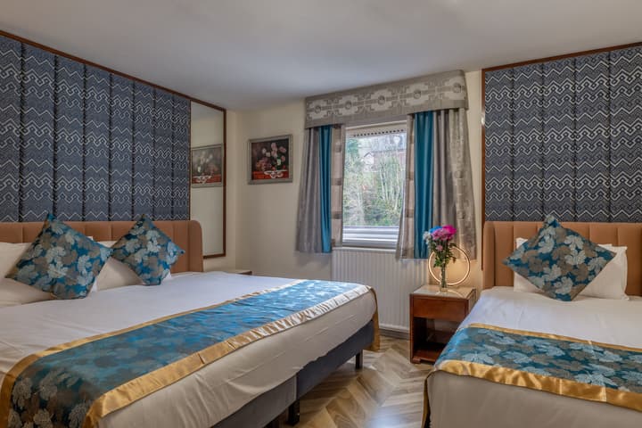Muthu Fort William Hotel
