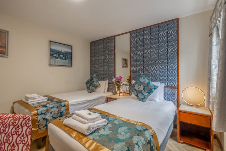 Muthu Fort William Hotel