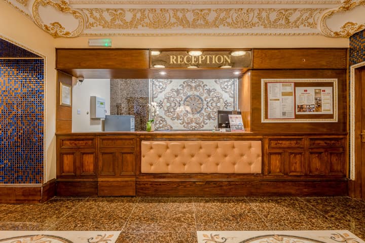 Muthu Fort William Hotel
