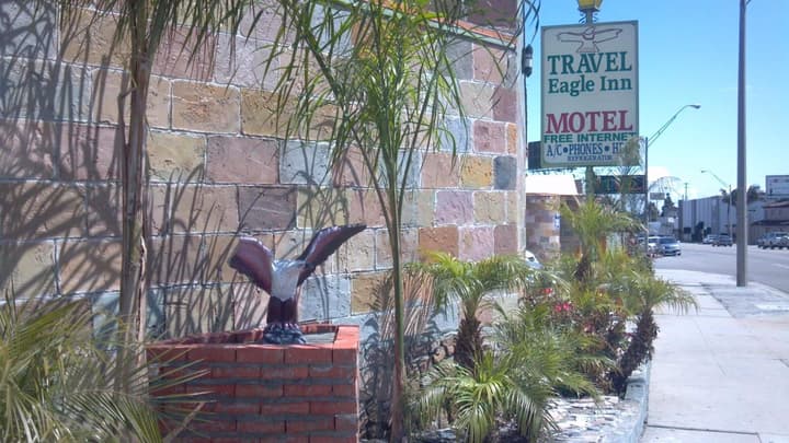 Travel Eagle Inn Motel