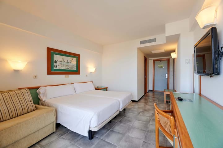 AluaSun Cala Antena – All Inclusive