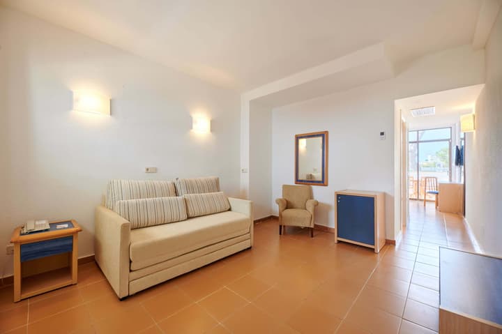 AluaSun Cala Antena – All Inclusive