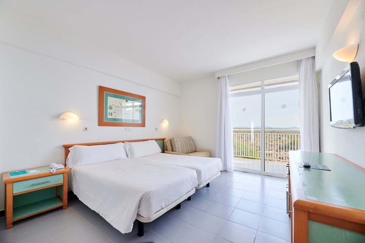 AluaSun Cala Antena – All Inclusive