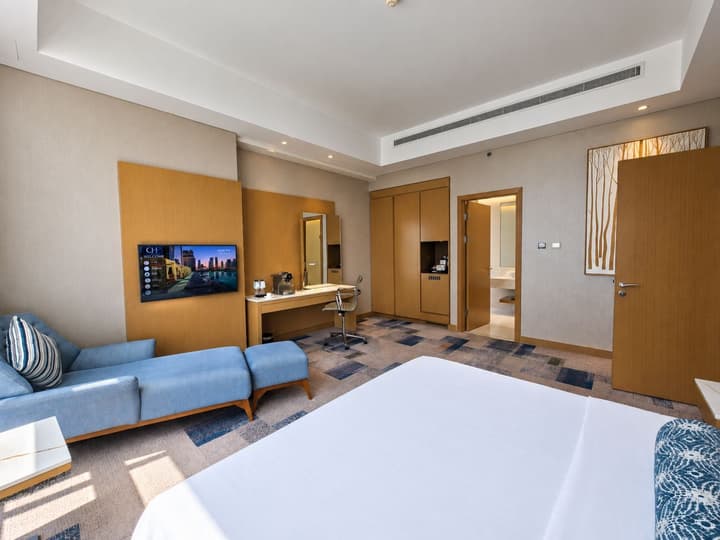 Canal Central Hotel