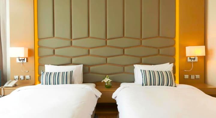 Canal Central Hotel