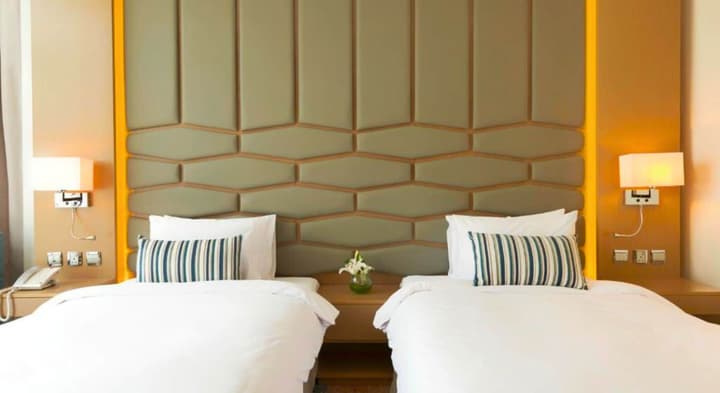 Canal Central Hotel