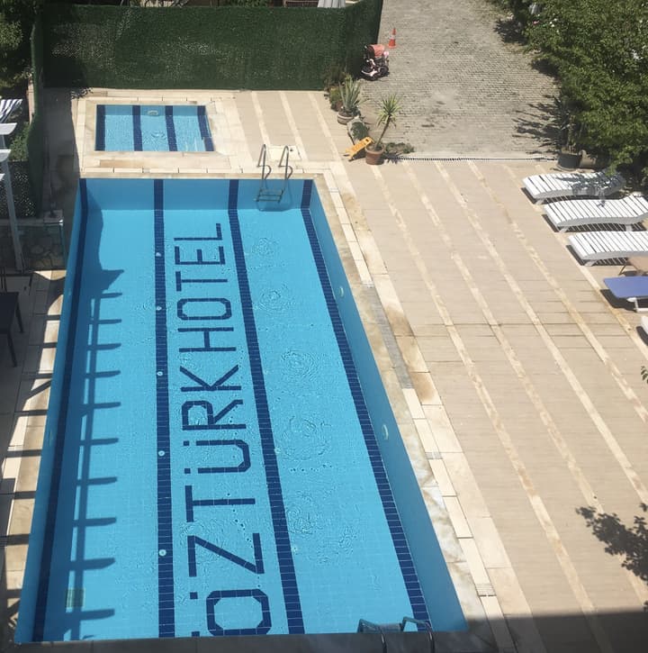 Ozturk Hotel
