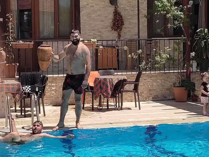 Ozturk Hotel