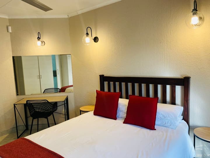 Shingalana Guest House