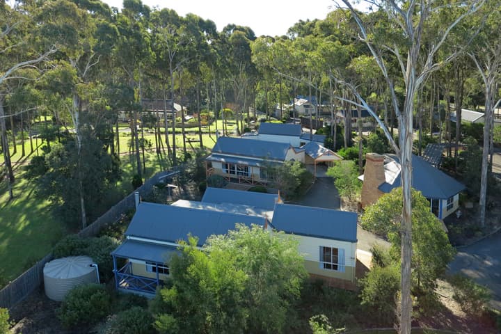 Waverley House Cottages