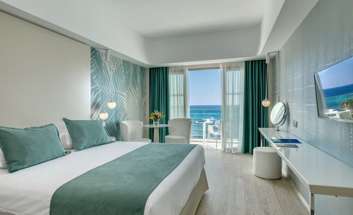 The Ivi Mare - Designed for adults by Louis Hotels
