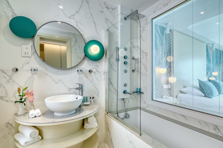 The Ivi Mare - Designed for adults by Louis Hotels