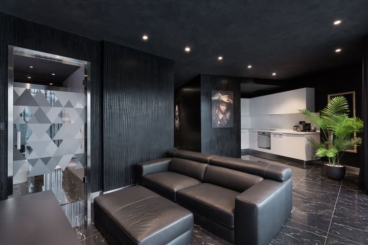 H Hotel