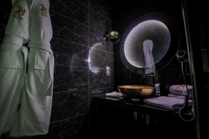 H Hotel
