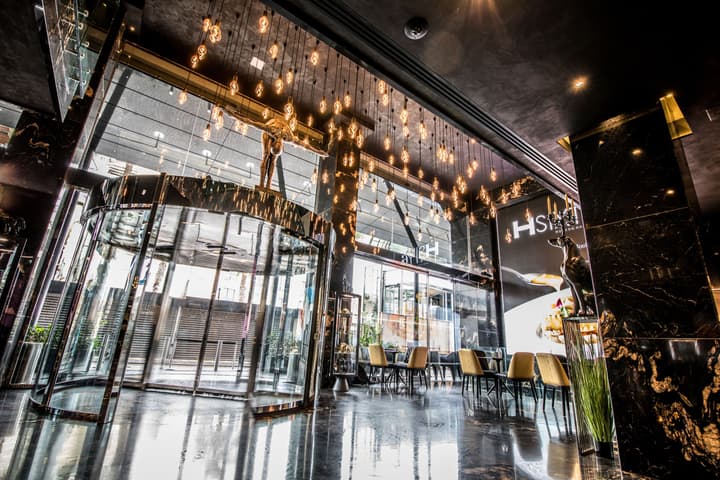 H Hotel