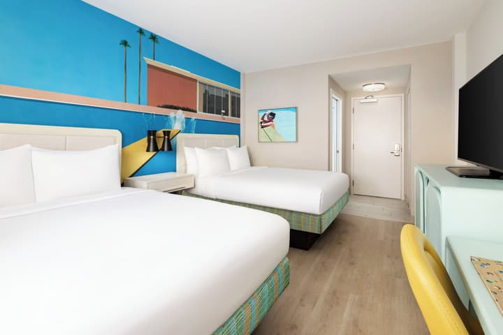 Hotel Continental Miami Beach, Tapestry Collection by Hilton
