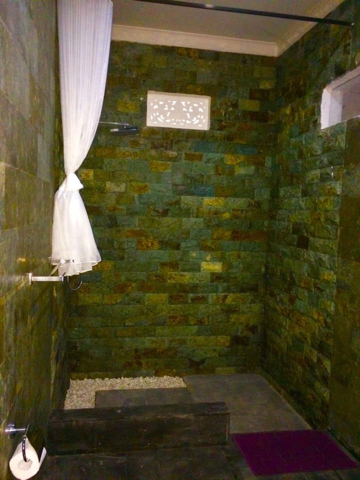 Amed Romance