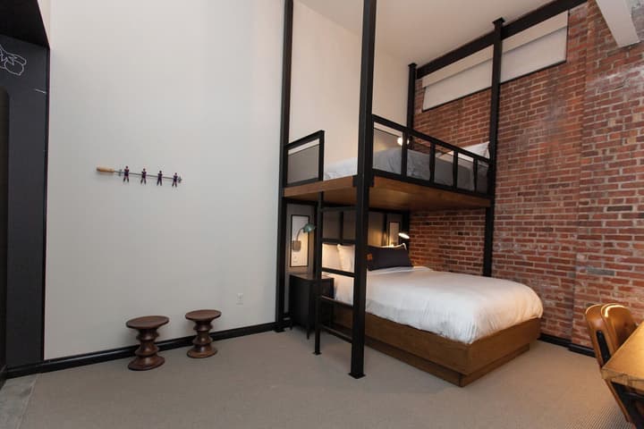 Crossroads Hotel