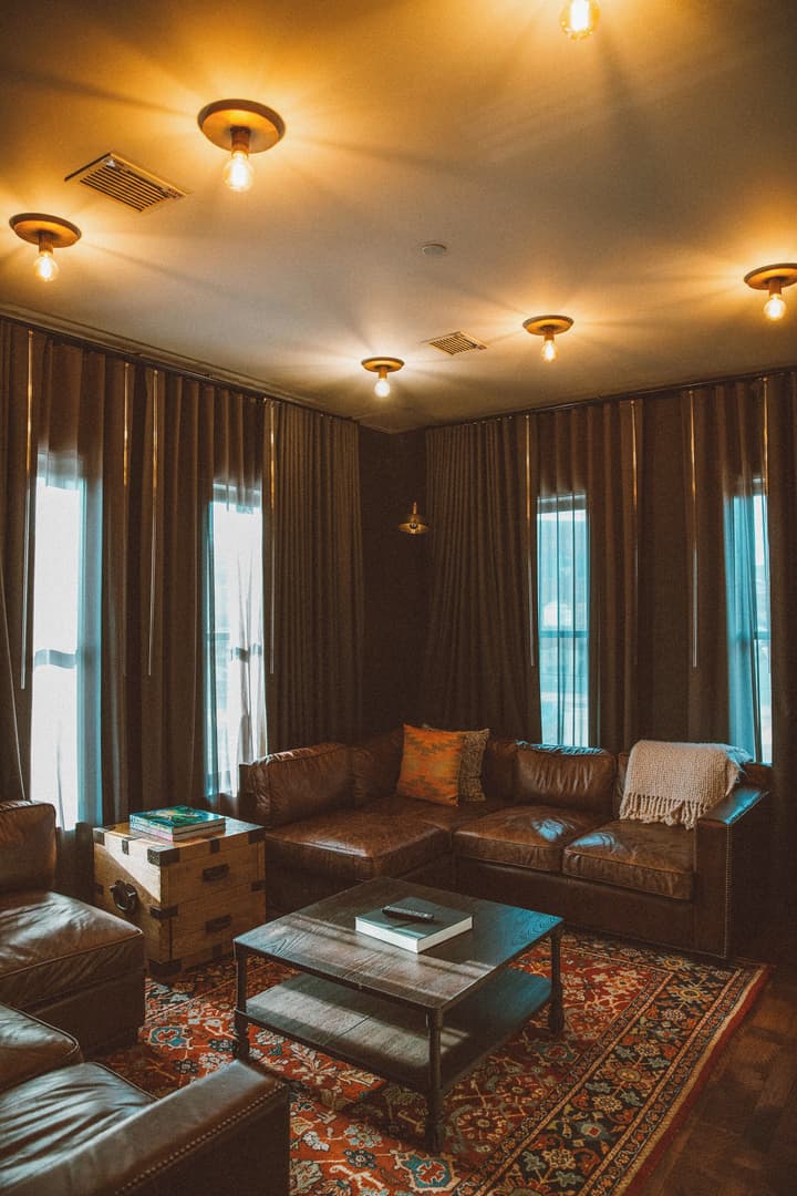 Crossroads Hotel