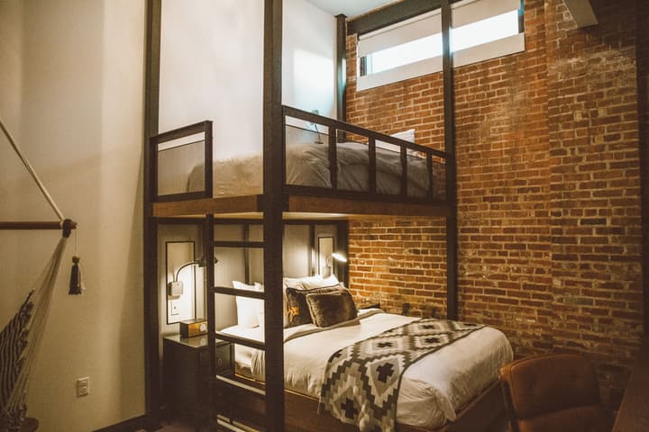 Crossroads Hotel
