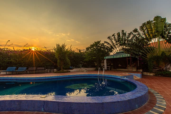 The Lahe Hotels