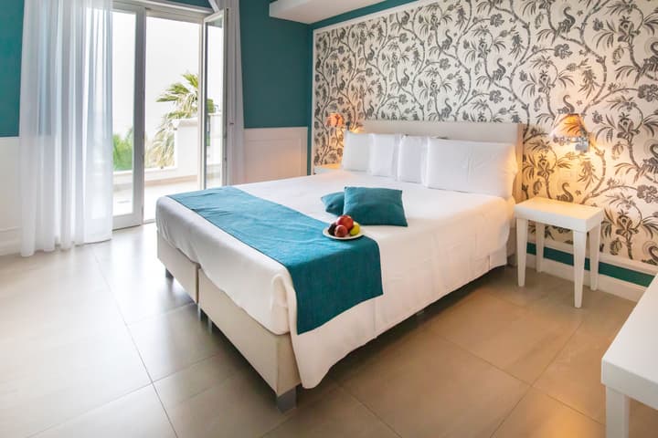 Bianco Riccio Suite Hotel