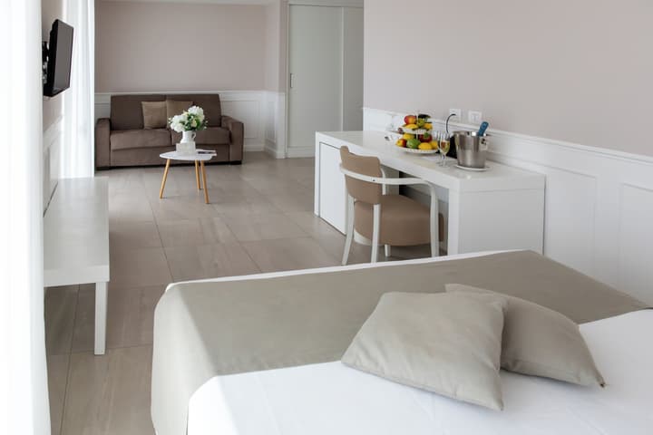 Bianco Riccio Suite Hotel