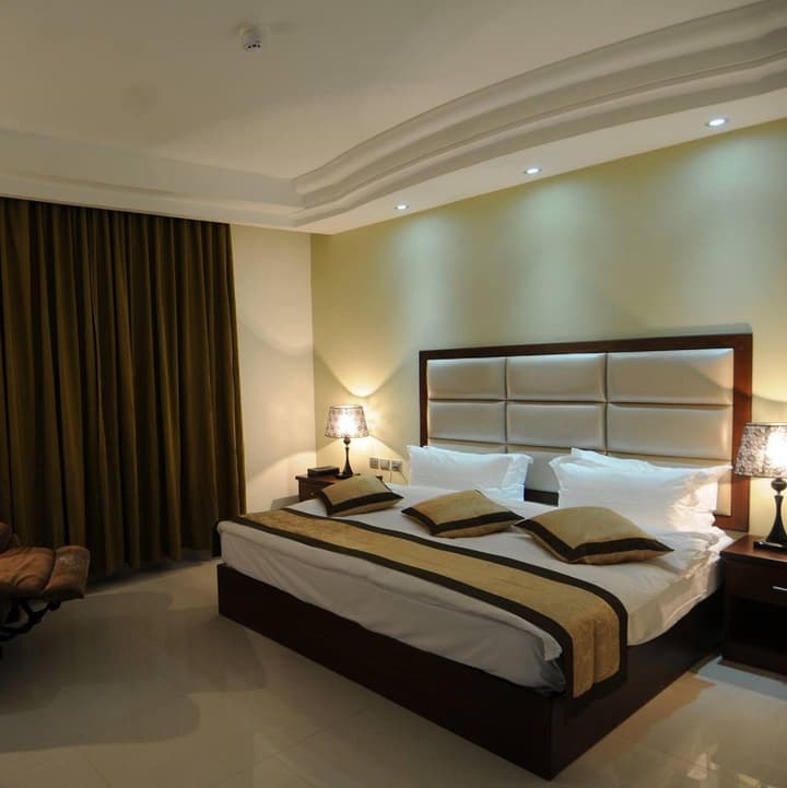 Tetra Tree Hotel