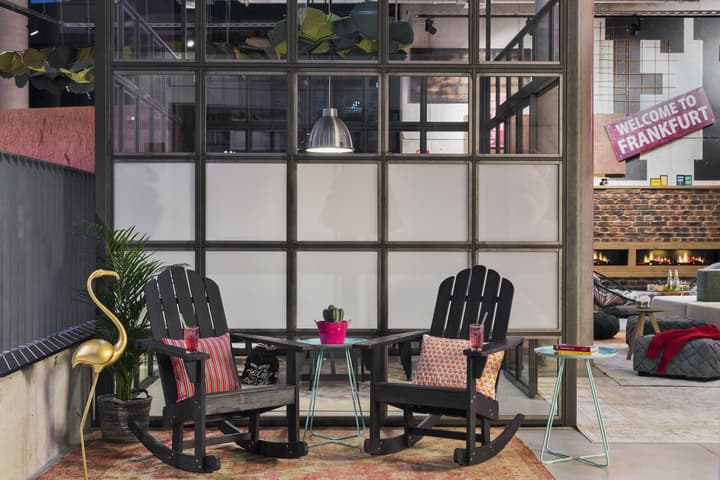 Moxy Frankfurt City Center
