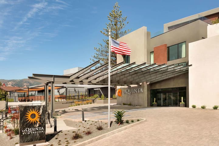 La Quinta Inn & Suites by Wyndham San Luis Obispo Downtown