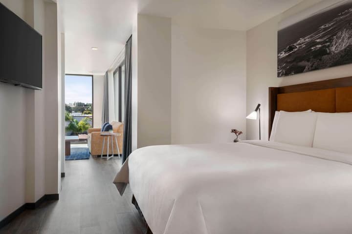 La Quinta Inn & Suites by Wyndham San Luis Obispo Downtown