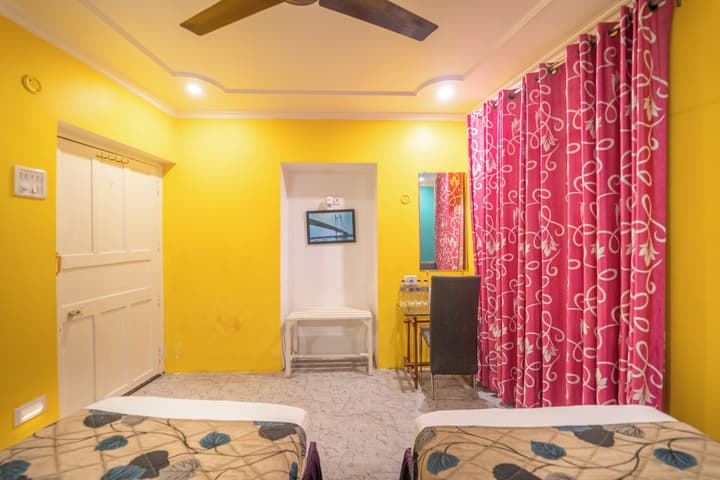 Tara Guest House