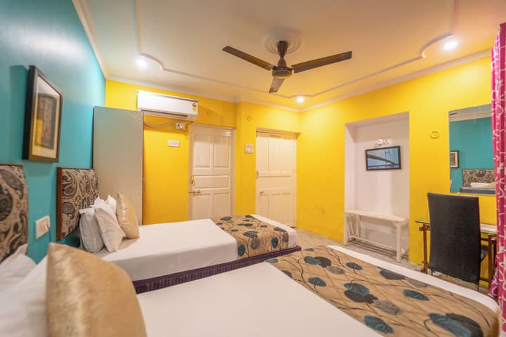 Tara Guest House