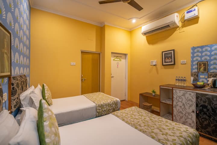 Tara Guest House