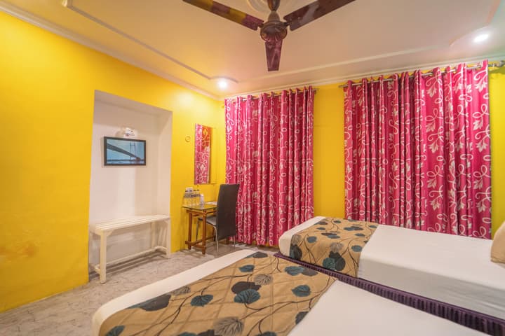 Tara Guest House