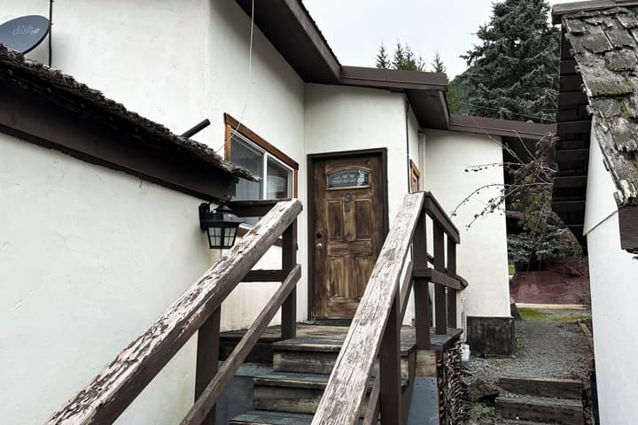 Paradise Village Hotel