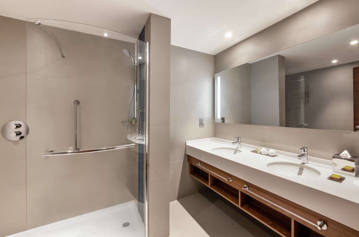 DoubleTree by Hilton Dubai Al Jadaf