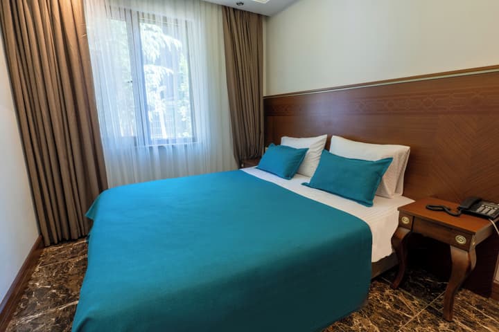 Flora Uzungol Resort Hotel
