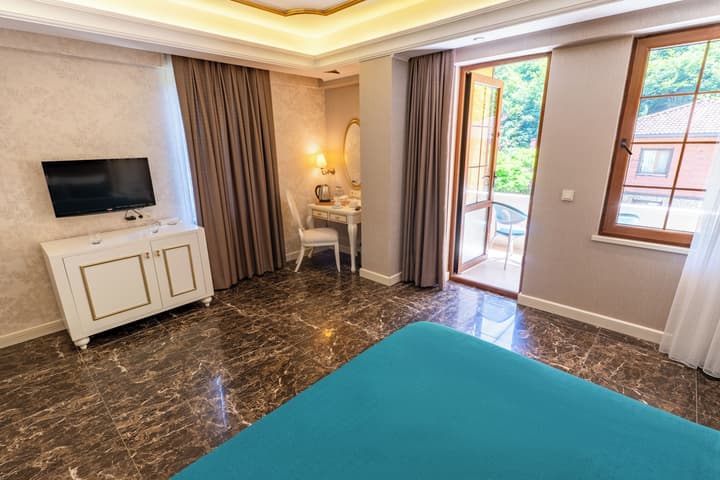 Flora Uzungol Resort Hotel