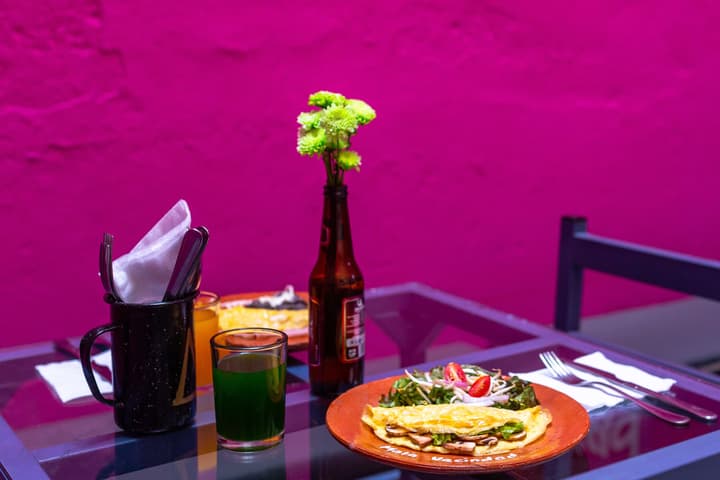 Mala Vecindad Beer Hotel
