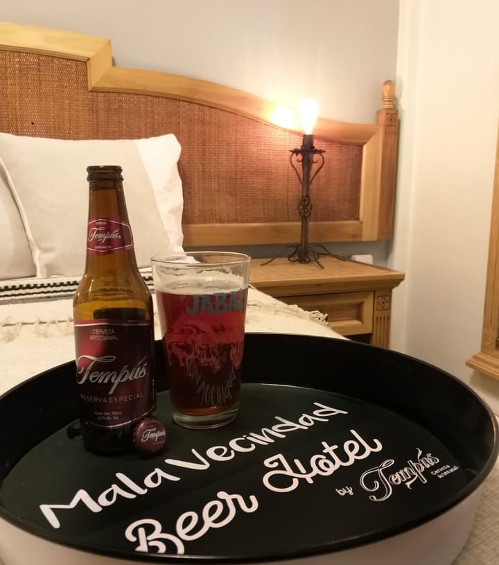 Mala Vecindad Beer Hotel
