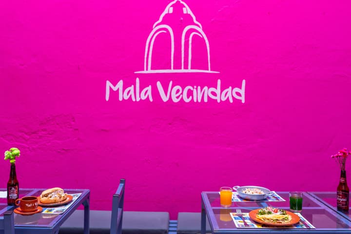 Mala Vecindad Beer Hotel