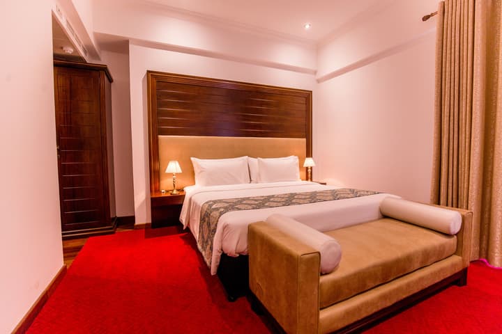 Trillium Boutique City Hotel