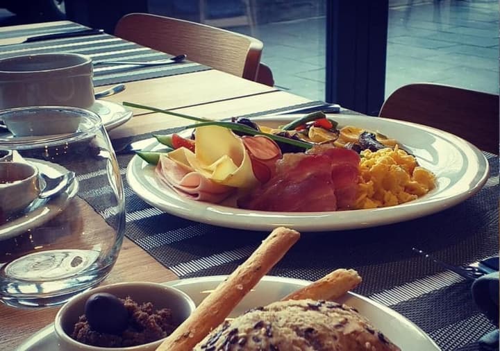 Athina Suites Hotel