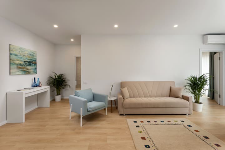 Athina Suites Hotel