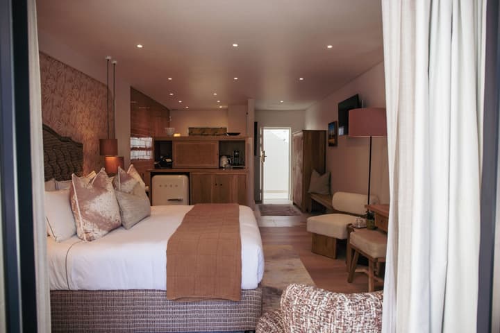Le Petit Manoir Boutique Hotel